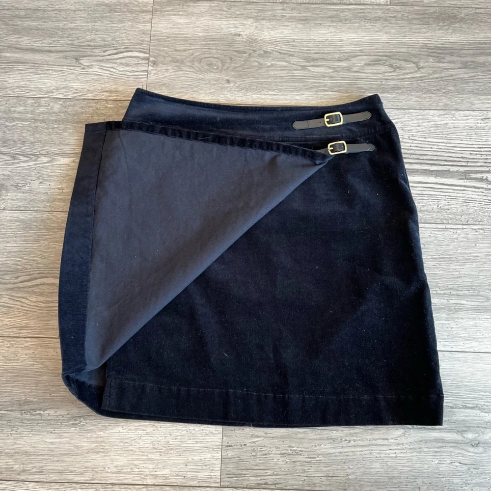 Charter Club Women’s Fold Over Skirt Faux Leather Buckle Black Size 6 Petite